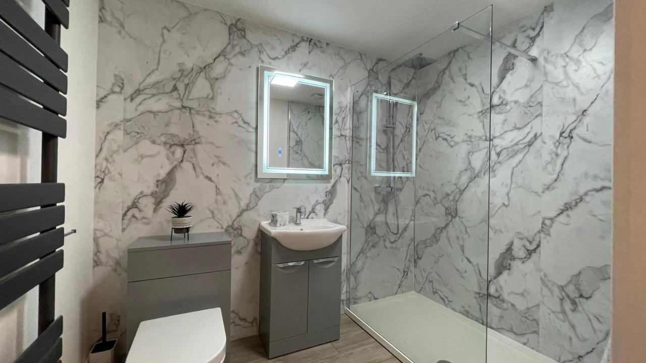 The Forge, Elegant Luxury Apartment With Bike Store - Sleeps 4 ウィック エクステリア 写真